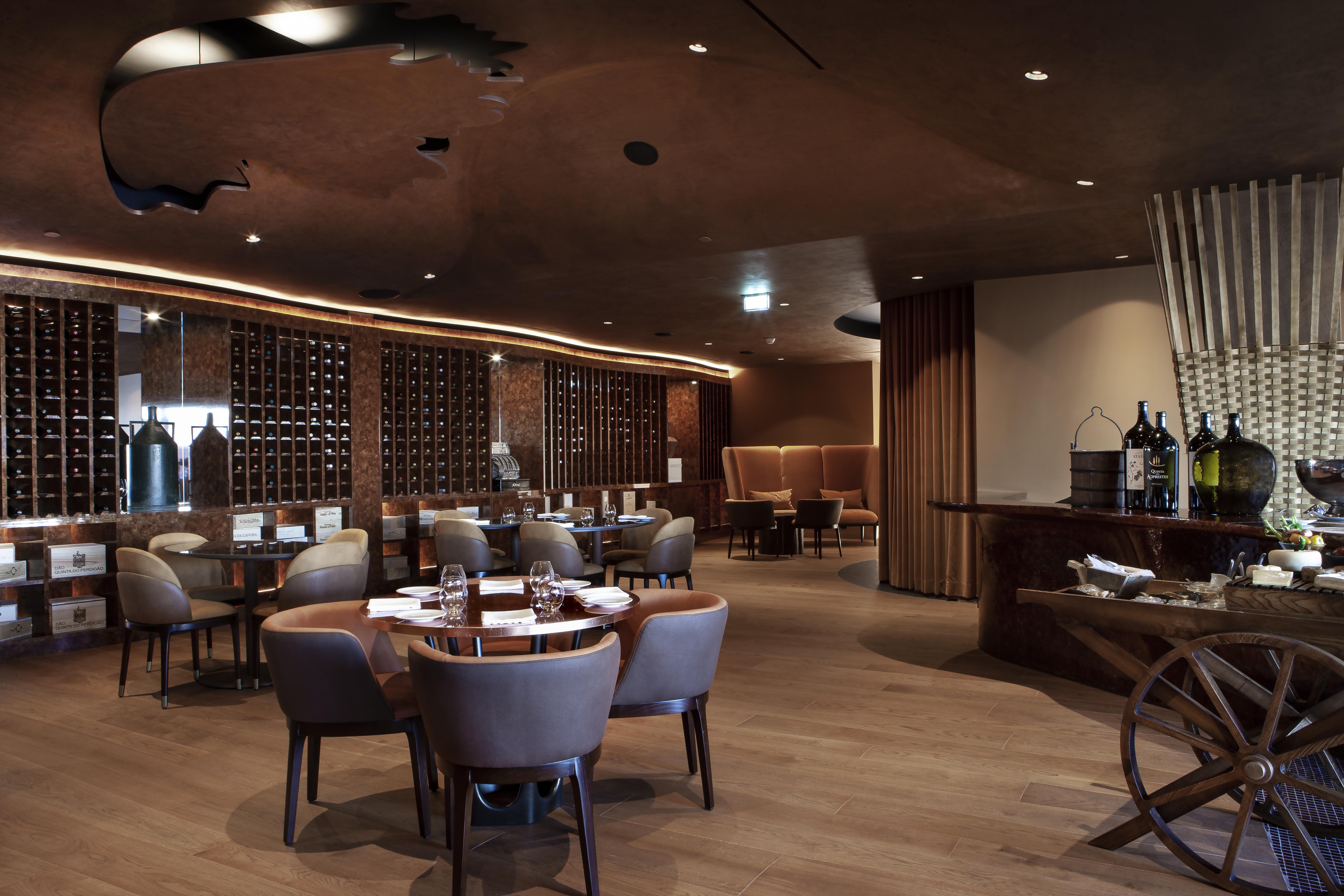 Forte De Gaia, Autograph Collection Vila Nova de Gaia Luaran gambar The interior of the restaurant
